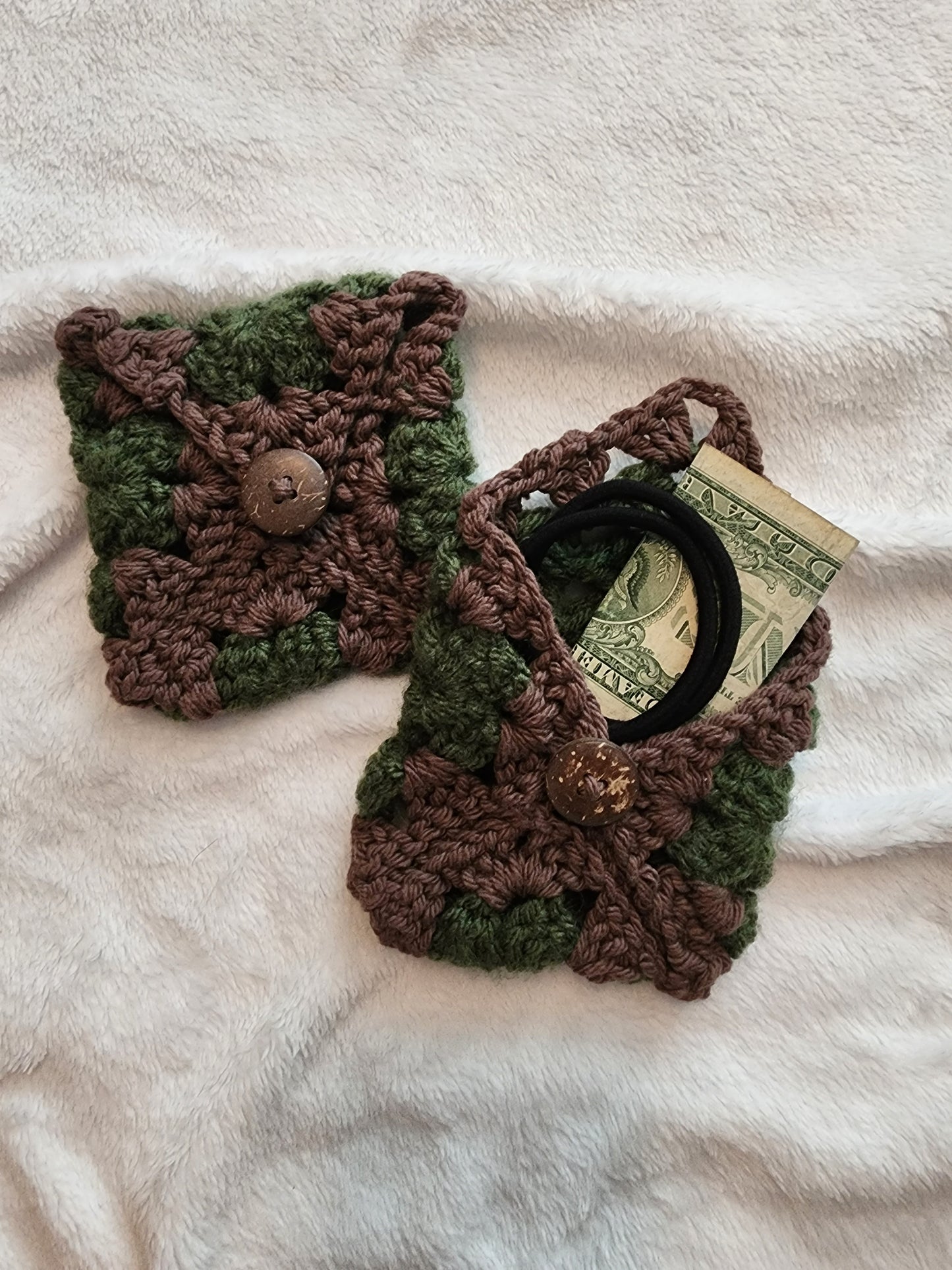 Crochet Wallet - green